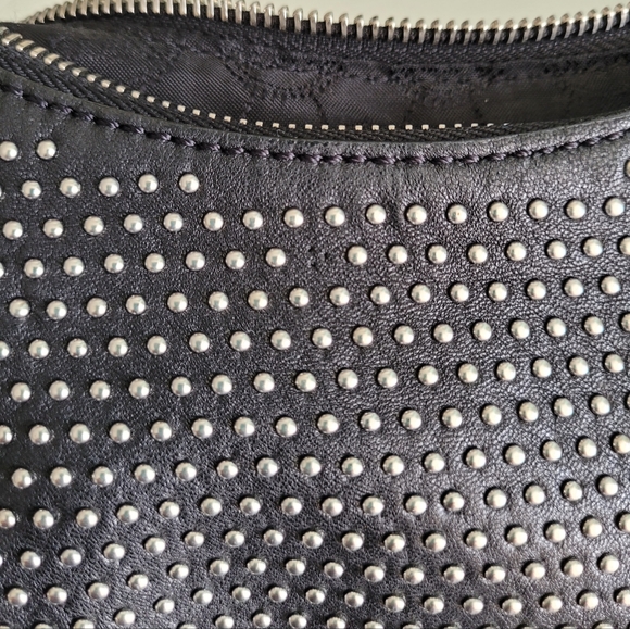 MICHAEL KORS black leather with edgy stud details hobo cross over - Picture 3 of 16